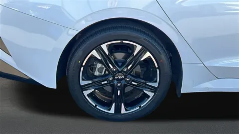 More photos of 2022 Kia K5 GT-Line at Fiesta Kia, CA