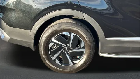 More photos of 2023 Kia Sportage Hybrid LX at Fiesta Kia, CA