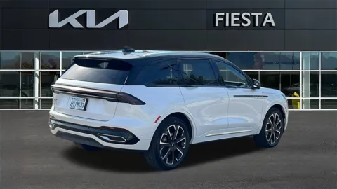 More photos of 2024 Lincoln Nautilus Reserve at Fiesta Kia, CA