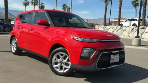 Red 2022 Kia Soul LX for sale in Indio, CA