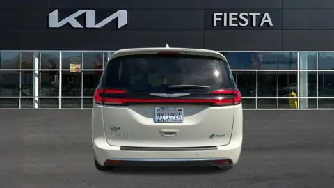 More photos of 2021 Chrysler Pacifica Hybrid Touring L at Fiesta Kia, CA