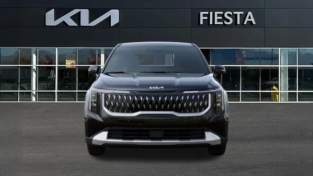 Kia Carnival photo 2