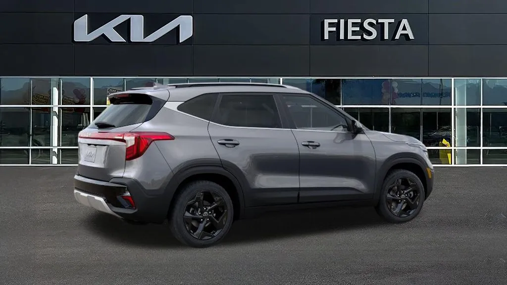 Kia Seltos photo 6