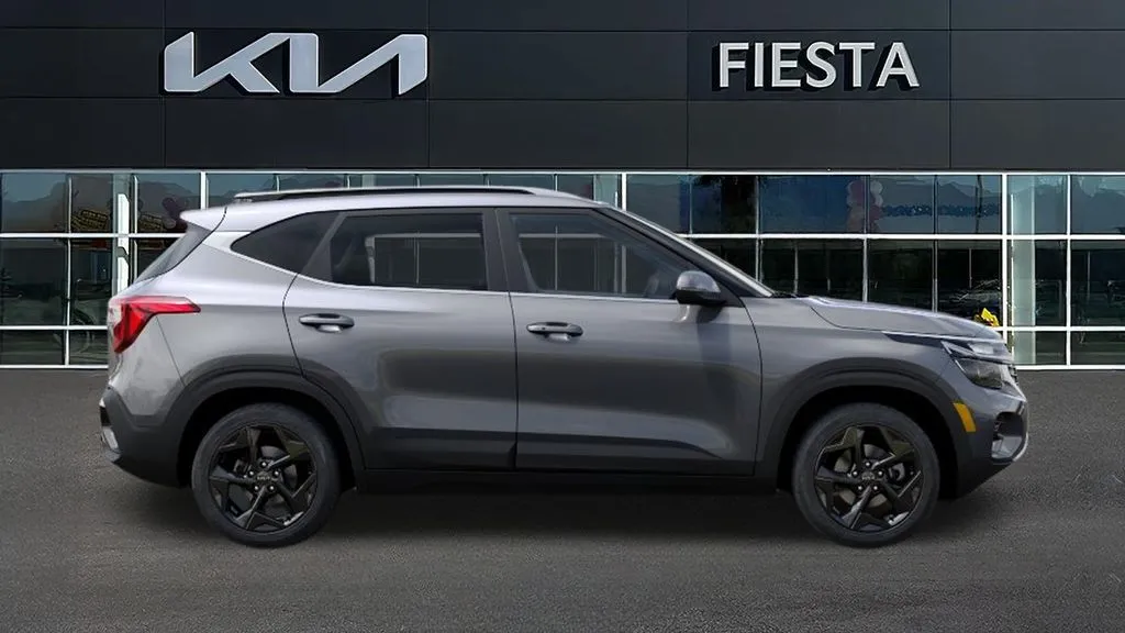 Kia Seltos photo 8