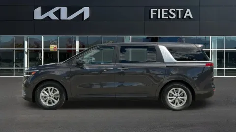 More photos of 2024 Kia Carnival LX at Fiesta Kia, CA