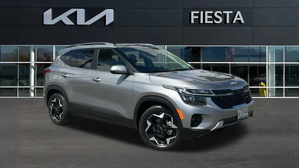 Gray 2024 Kia Seltos EX for sale in Indio, CA