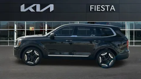 More photos of 2023 Kia Telluride S at Fiesta Kia, CA