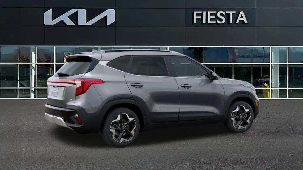 Kia Seltos photo 6