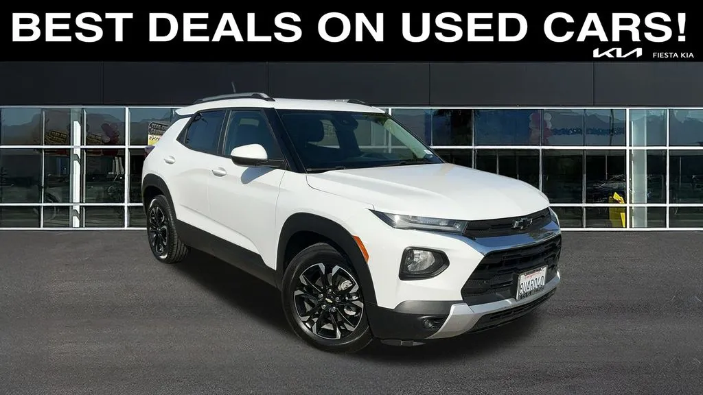 White 2021 Chevrolet TrailBlazer LT for sale in Indio, CA