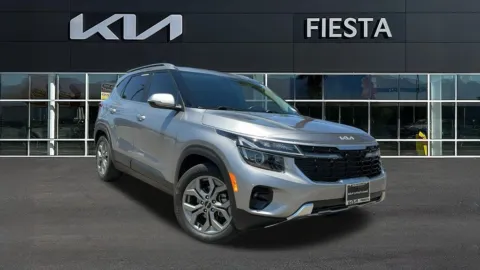 Gray 2024 Kia Seltos S for sale in Indio, CA
