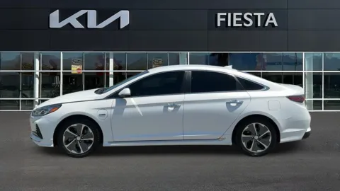More photos of 2019 Hyundai Sonata Plug-In Hybrid Limited at Fiesta Kia, CA