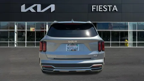 More photos of 2023 Kia Sorento Hybrid EX at Fiesta Kia, CA