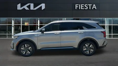 More photos of 2023 Kia Sorento Hybrid EX at Fiesta Kia, CA