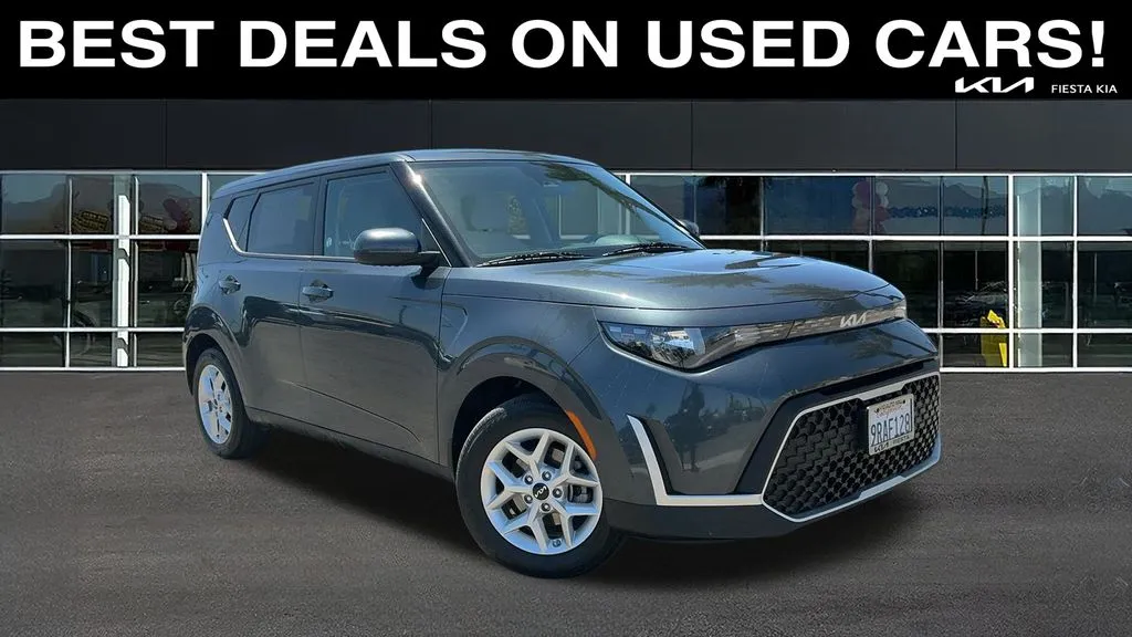 Gray 2025 Kia Soul LX for sale in Indio, CA