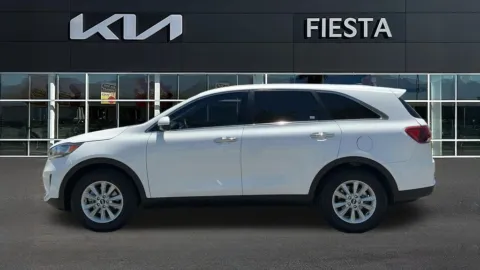 More photos of 2019 Kia Sorento LX at Fiesta Kia, CA