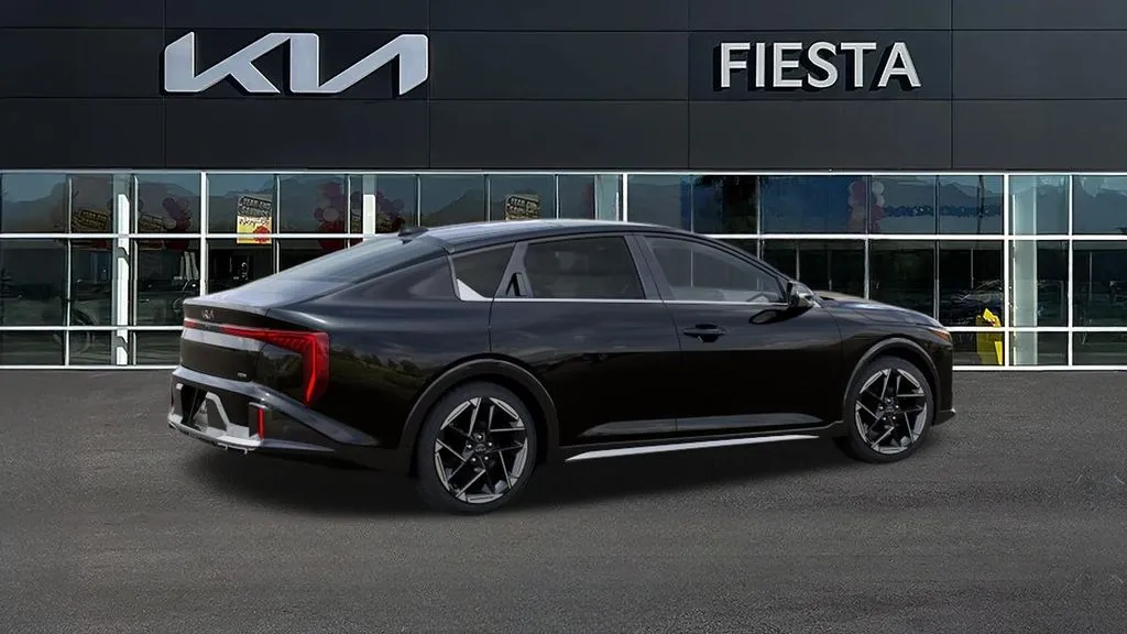 Kia K4 photo 6