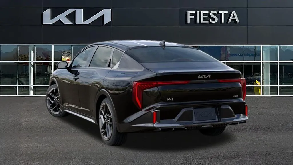 Kia K4 photo 4