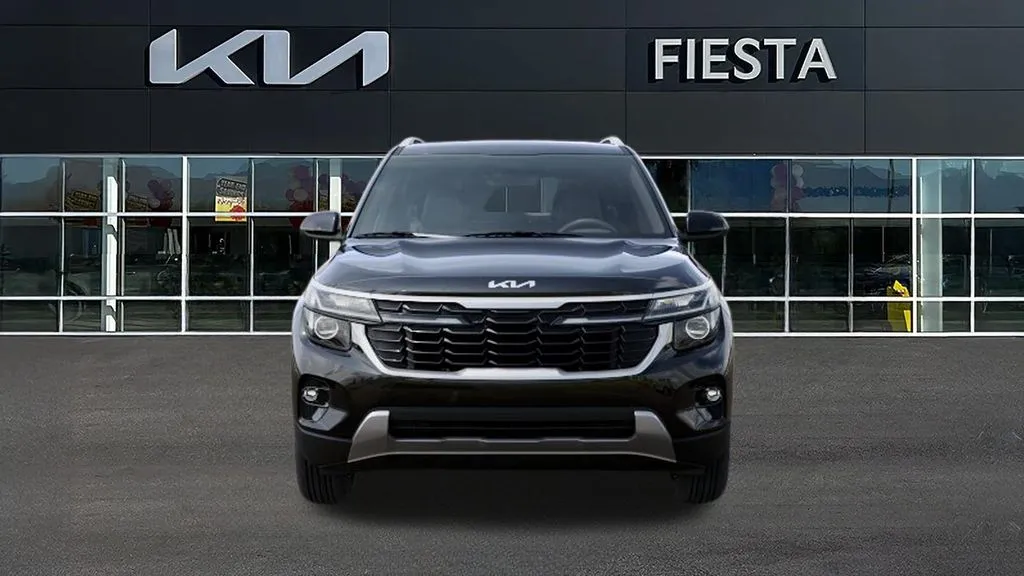 Kia Seltos photo 2