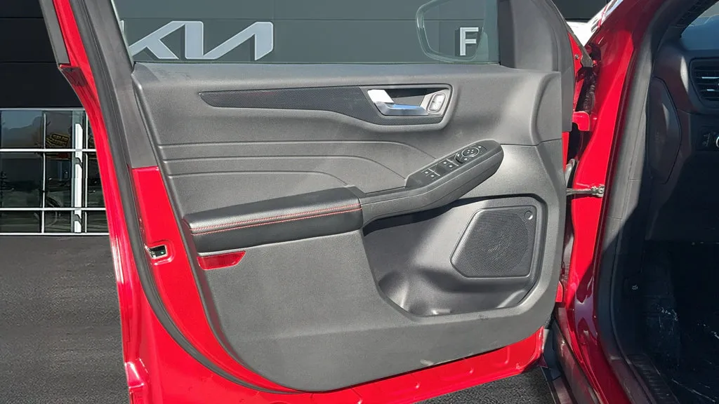 Ford Escape photo 14