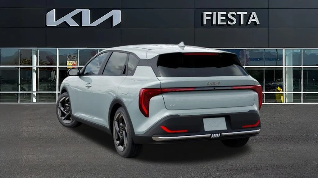 Kia K4 photo 4