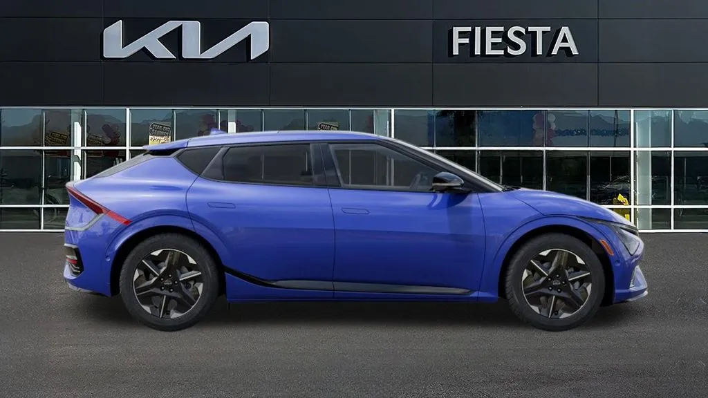 Kia EV6 photo 8