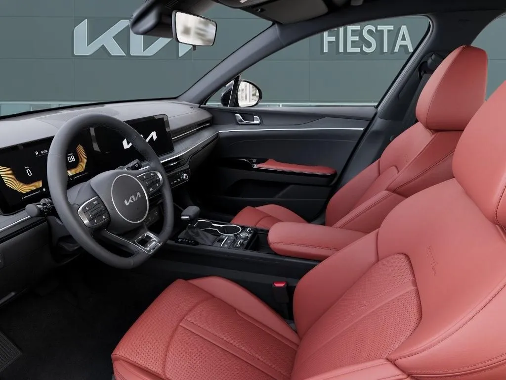 Kia K5 photo 19
