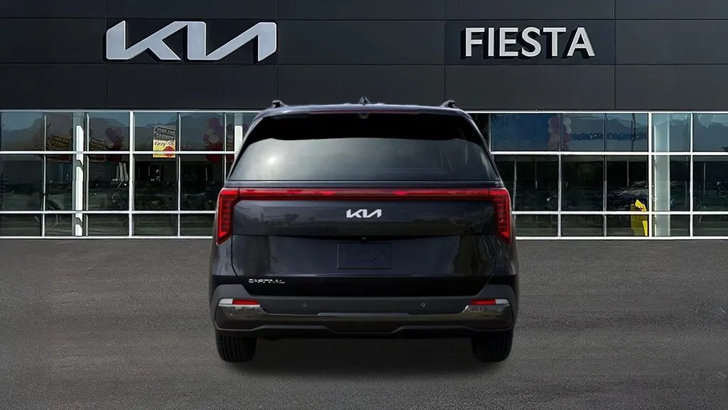 Kia Carnival photo 5