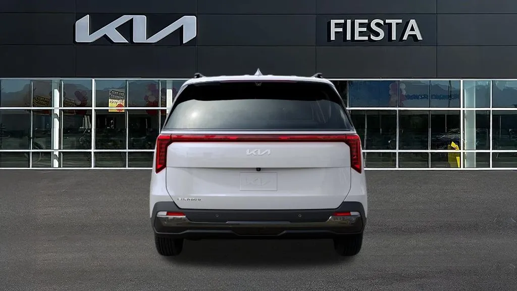 Kia Carnival photo 5