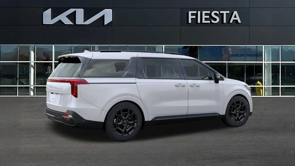 Kia Carnival photo 6