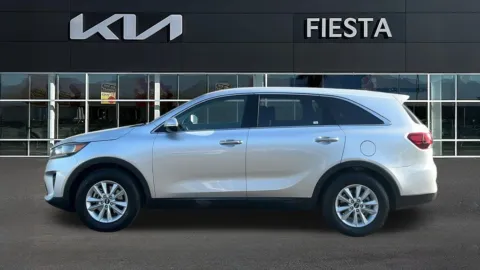 More photos of 2019 Kia Sorento L at Fiesta Kia, CA