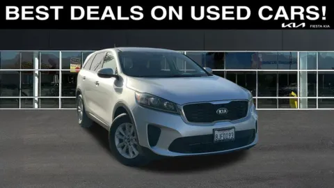 Silver 2019 Kia Sorento L for sale in Indio, CA