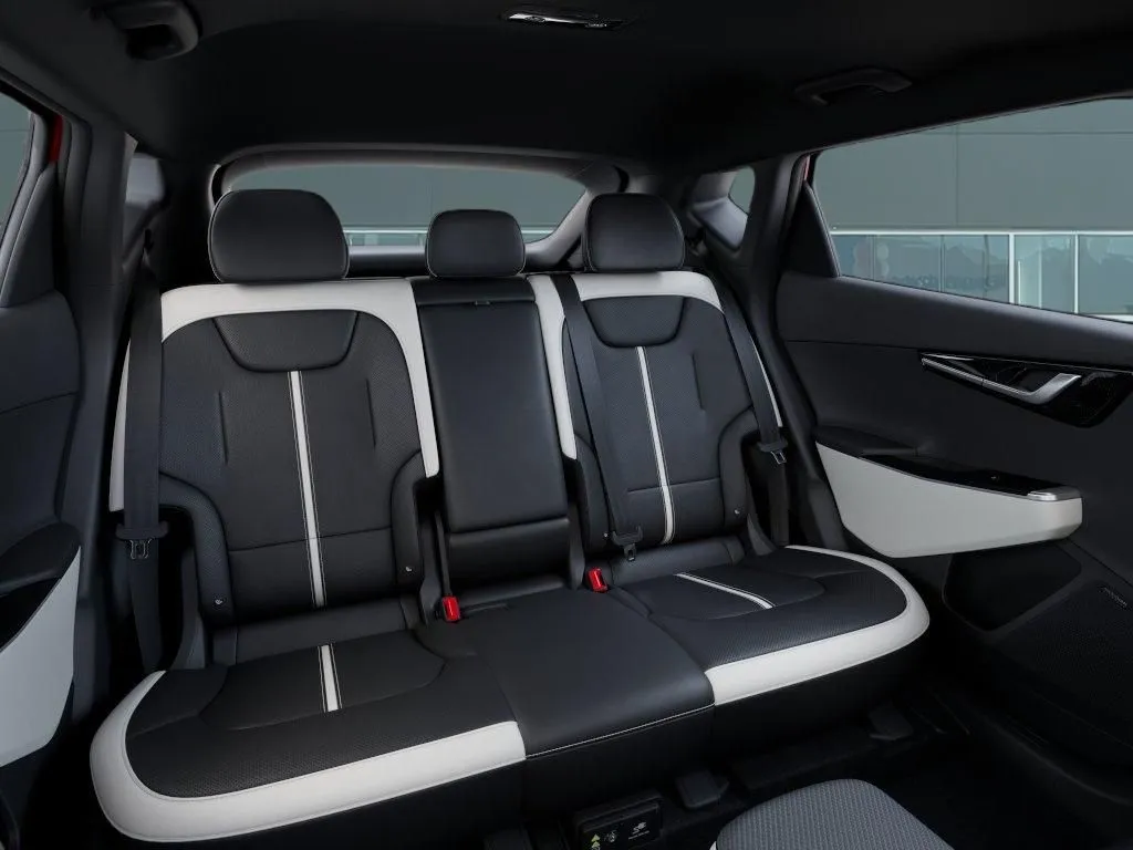 Kia EV6 photo 18