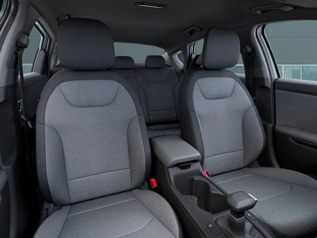 Kia K4 photo 17