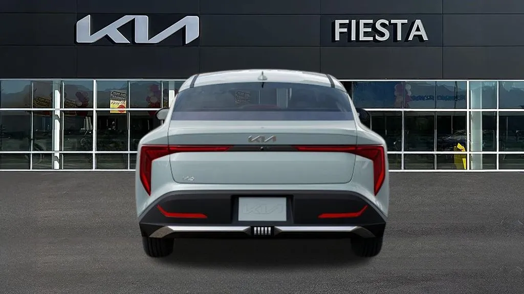 Kia K4 photo 5