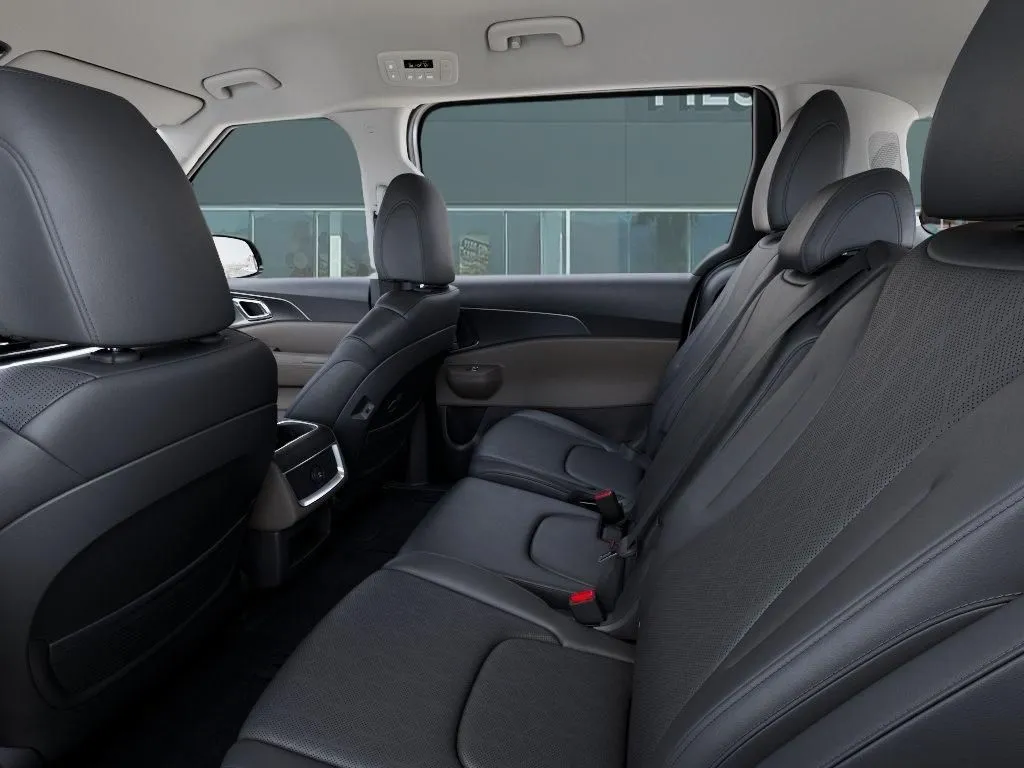 Kia Carnival photo 20