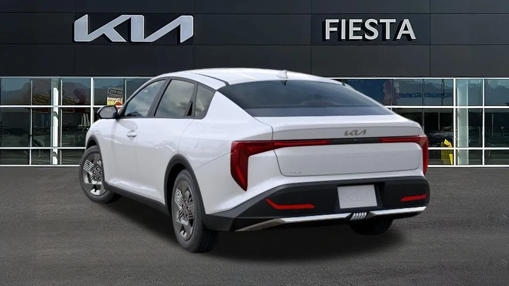 Kia K4 photo 4