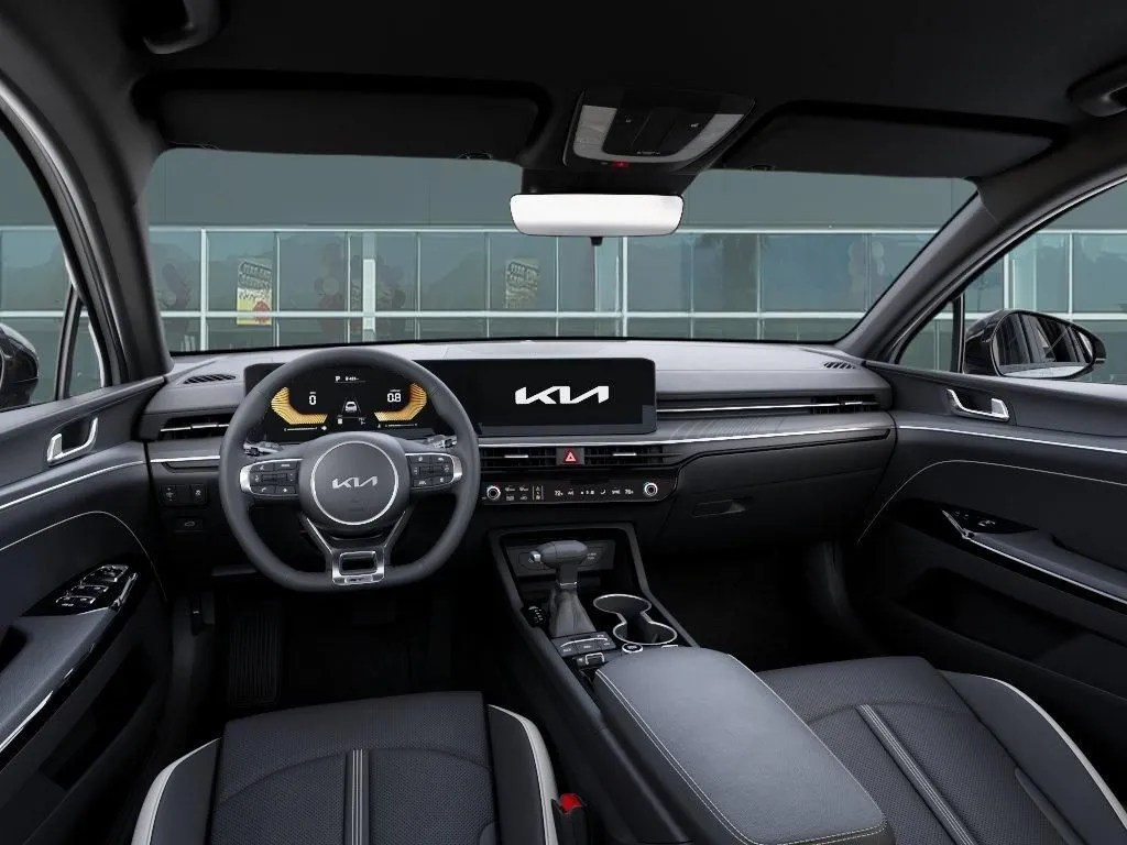Kia K5 photo 16
