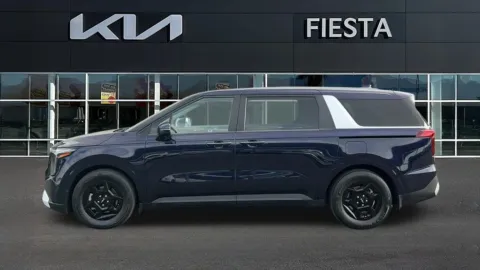More photos of 2025 Kia Carnival LXS at Fiesta Kia, CA