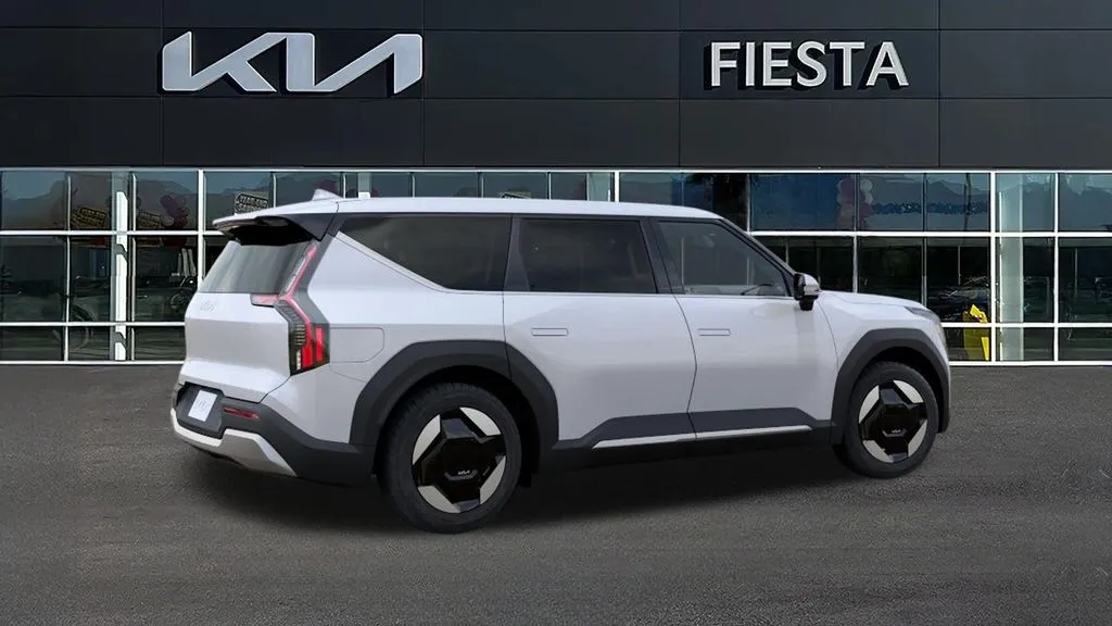 Kia EV9 photo 6