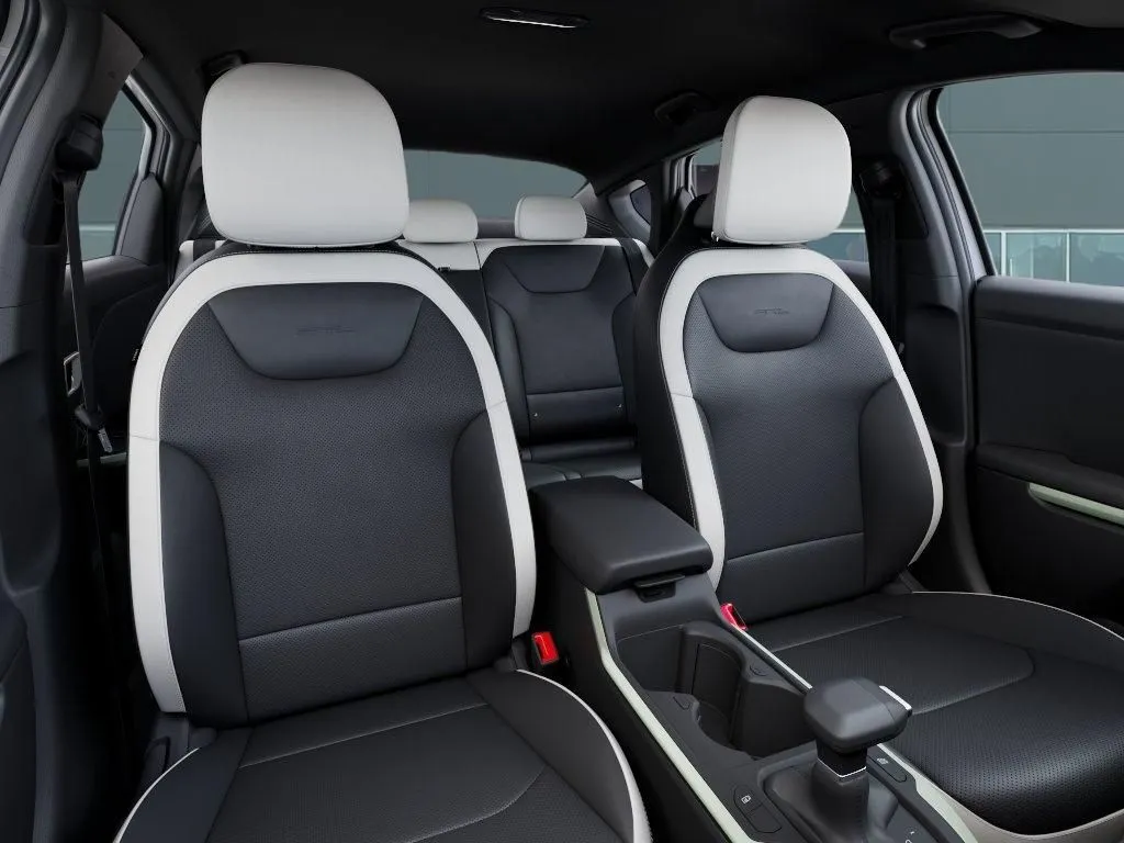Kia K4 photo 17