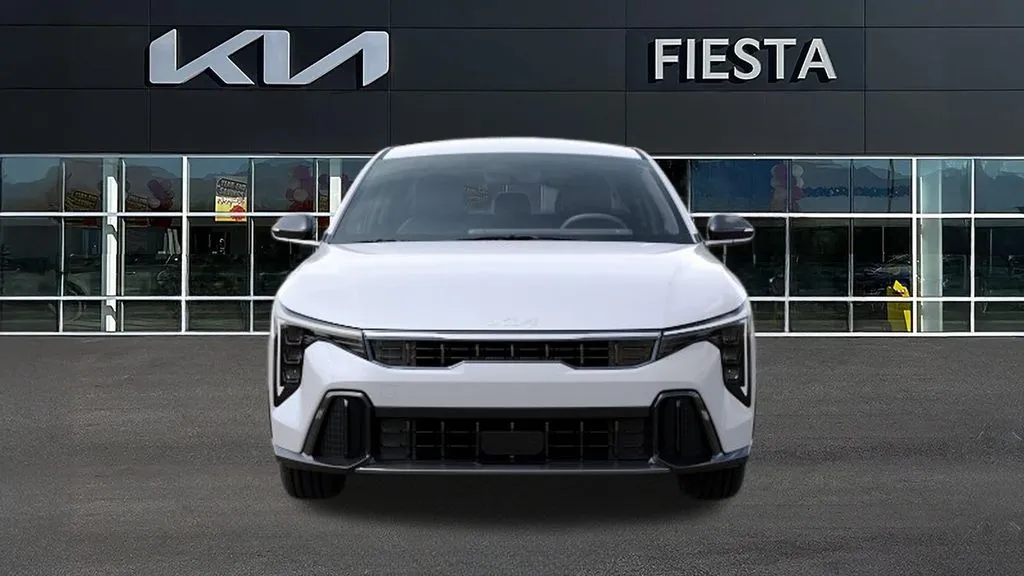 Kia K4 photo 2