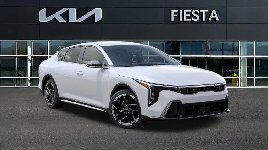 Kia K4 photo 9