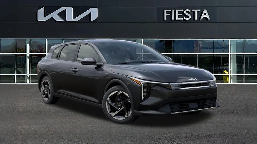 Kia K4 photo 9