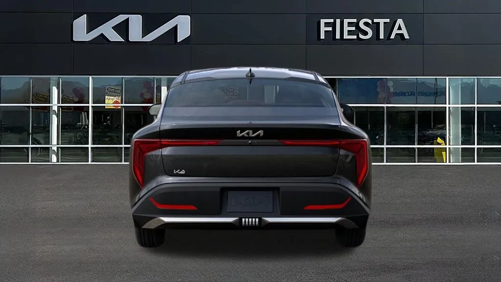 Kia K4 photo 5
