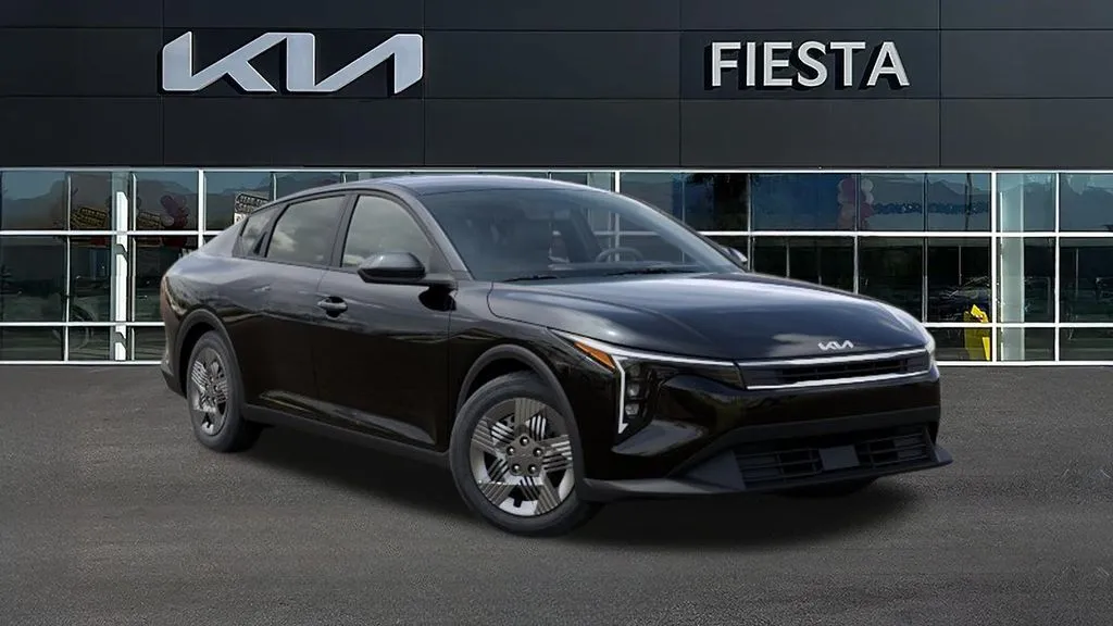 Kia K4 photo 9