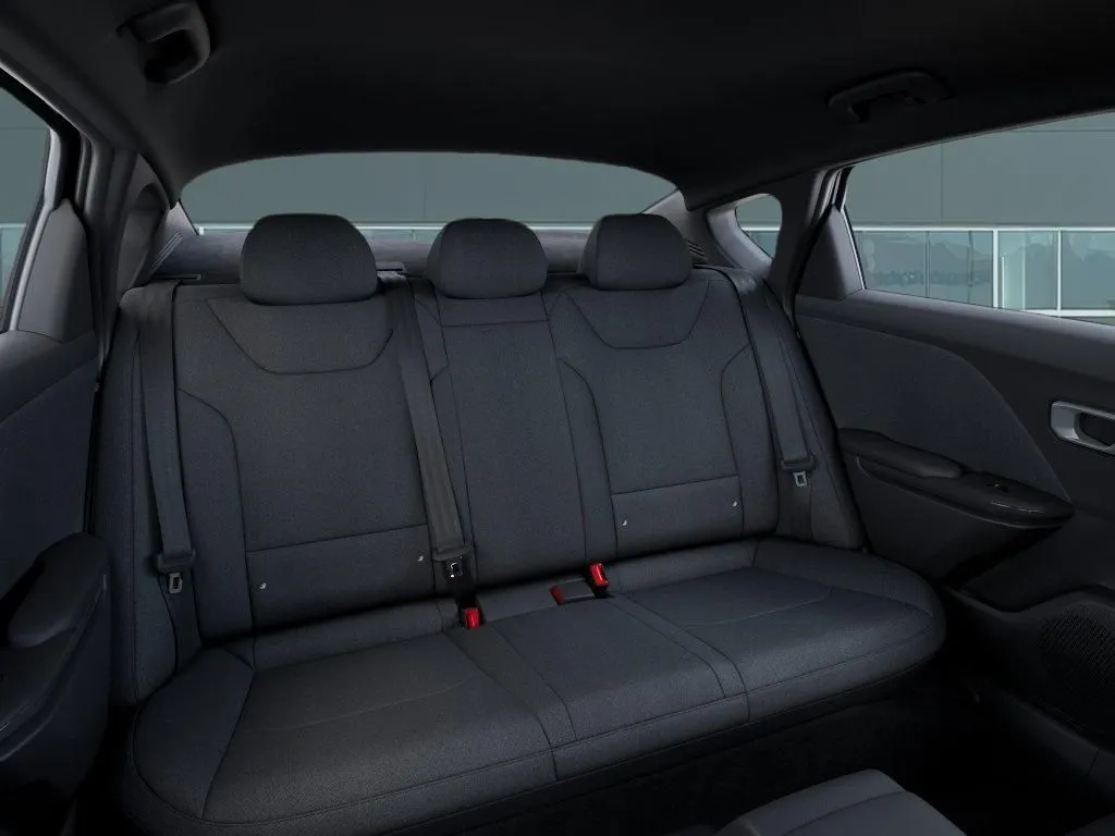 Kia K4 photo 18