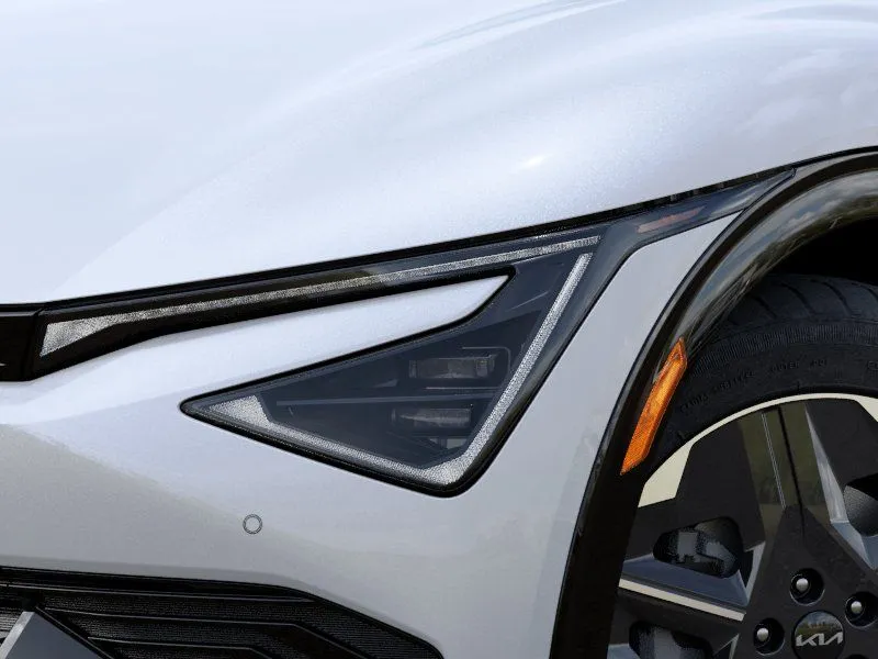 Kia EV6 photo 11