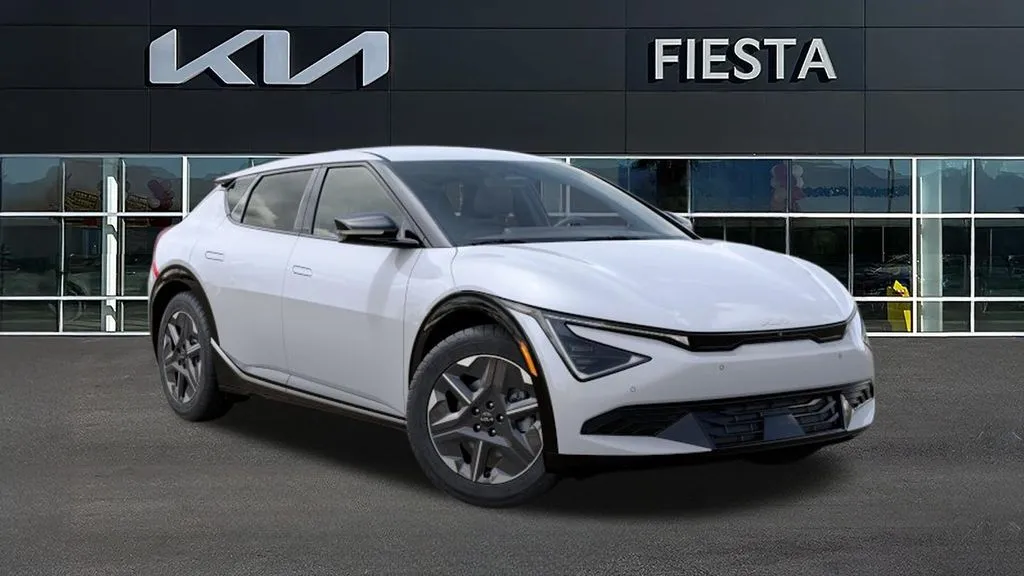 Kia EV6 photo 9