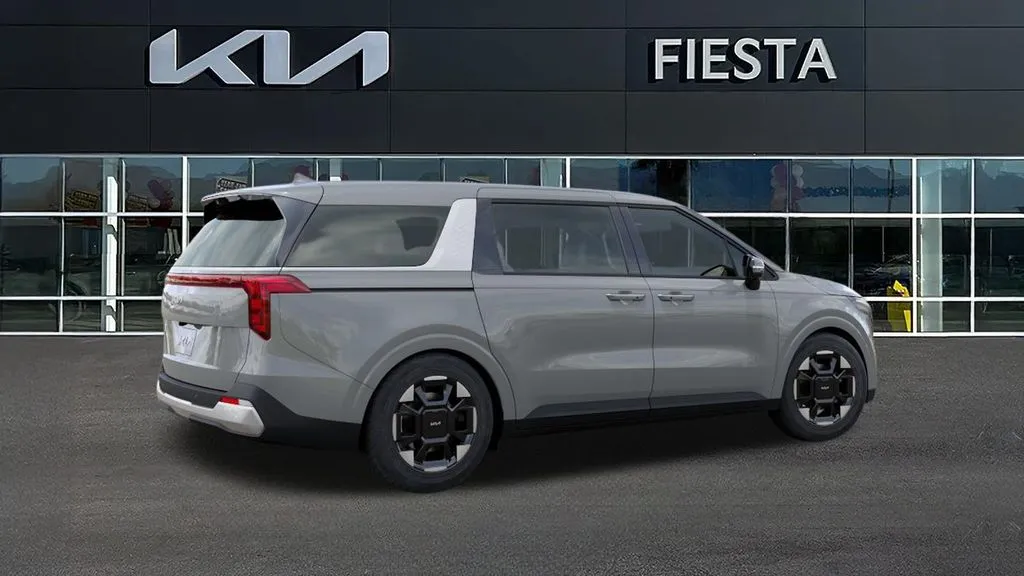 Kia Carnival photo 6