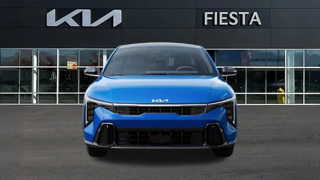 Kia K4 photo 2